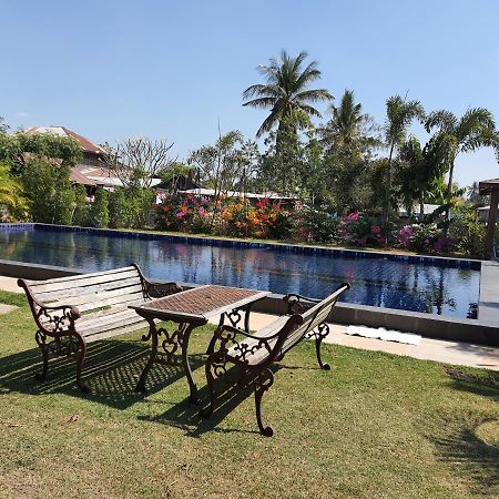אודון תאני Nadee Resort מראה חיצוני תמונה