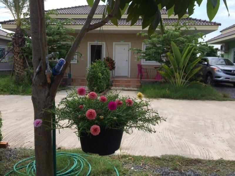 אודון תאני Nadee Resort מראה חיצוני תמונה