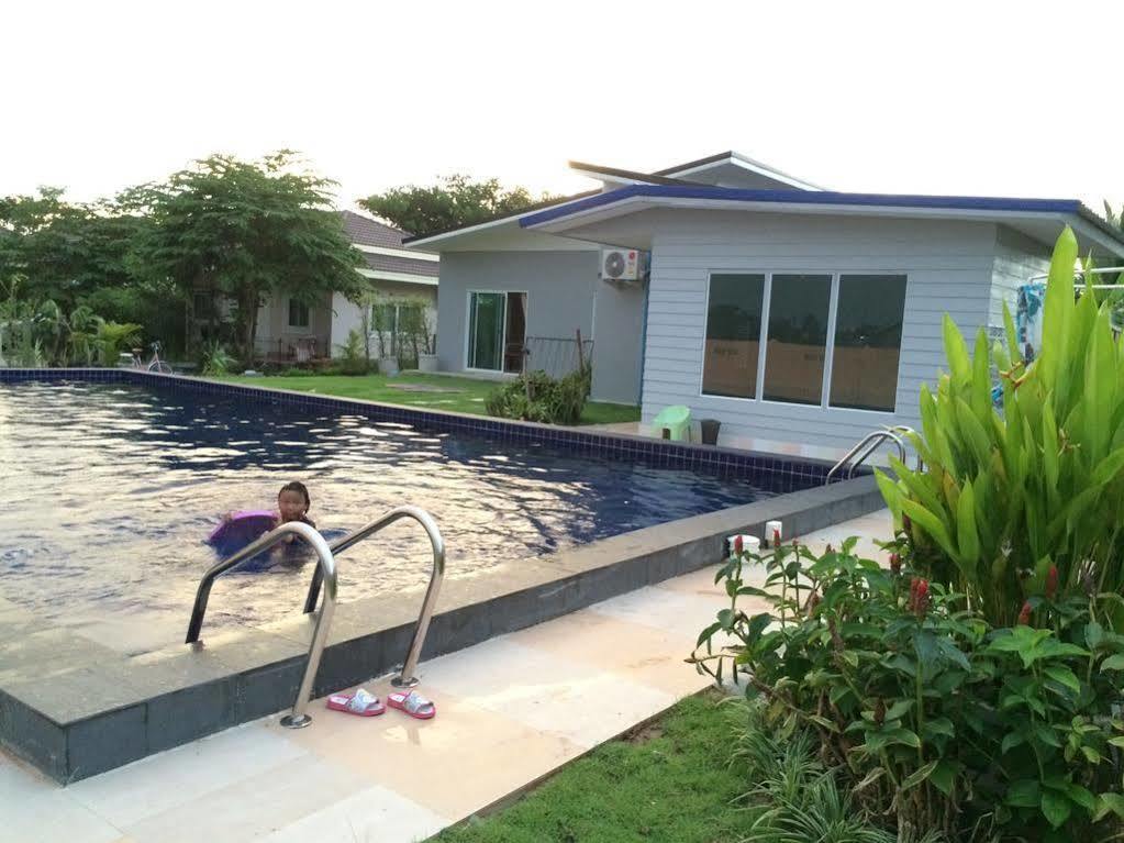 אודון תאני Nadee Resort מראה חיצוני תמונה