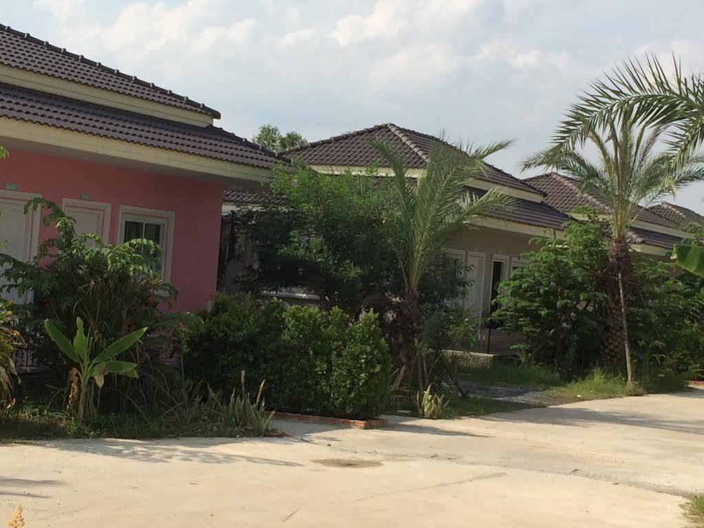 אודון תאני Nadee Resort מראה חיצוני תמונה